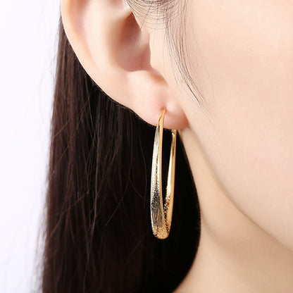 1.6" Round Hoop Earring in 18K Gold Plated